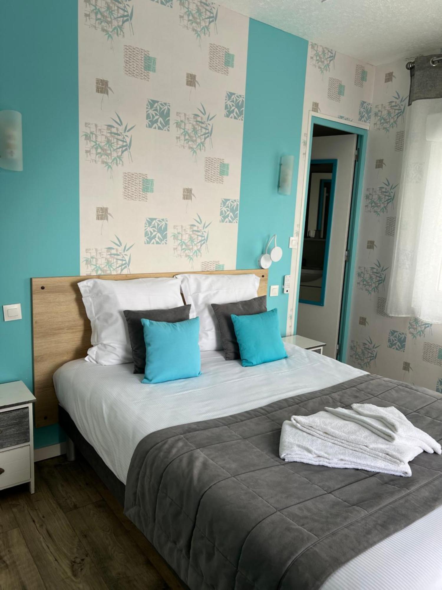 Au Petit Bonheur Hotel La Tranche-sur-Mer Luaran gambar