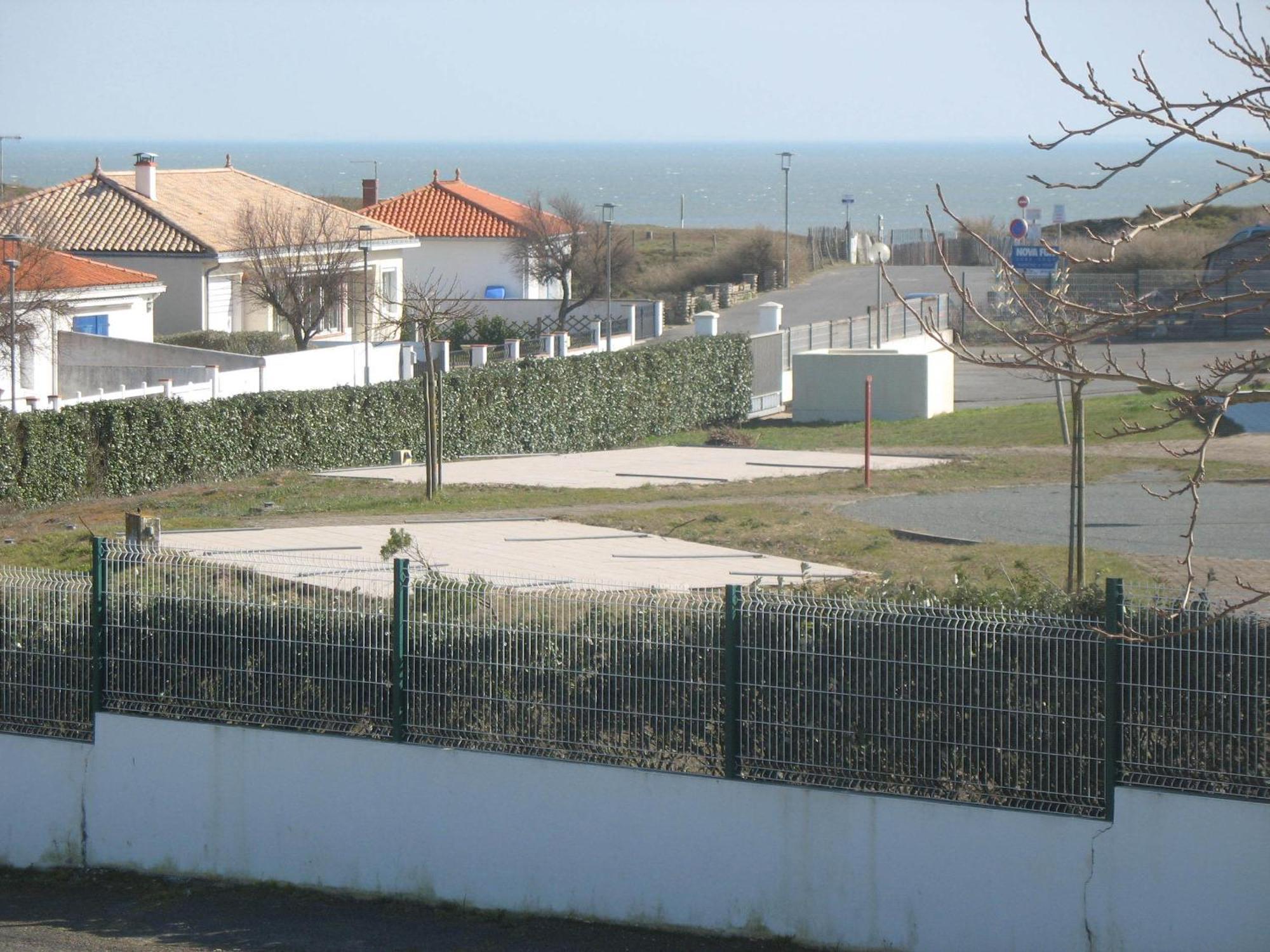 Au Petit Bonheur Hotel La Tranche-sur-Mer Luaran gambar